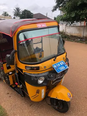 Motorcycle 2024 Yellow