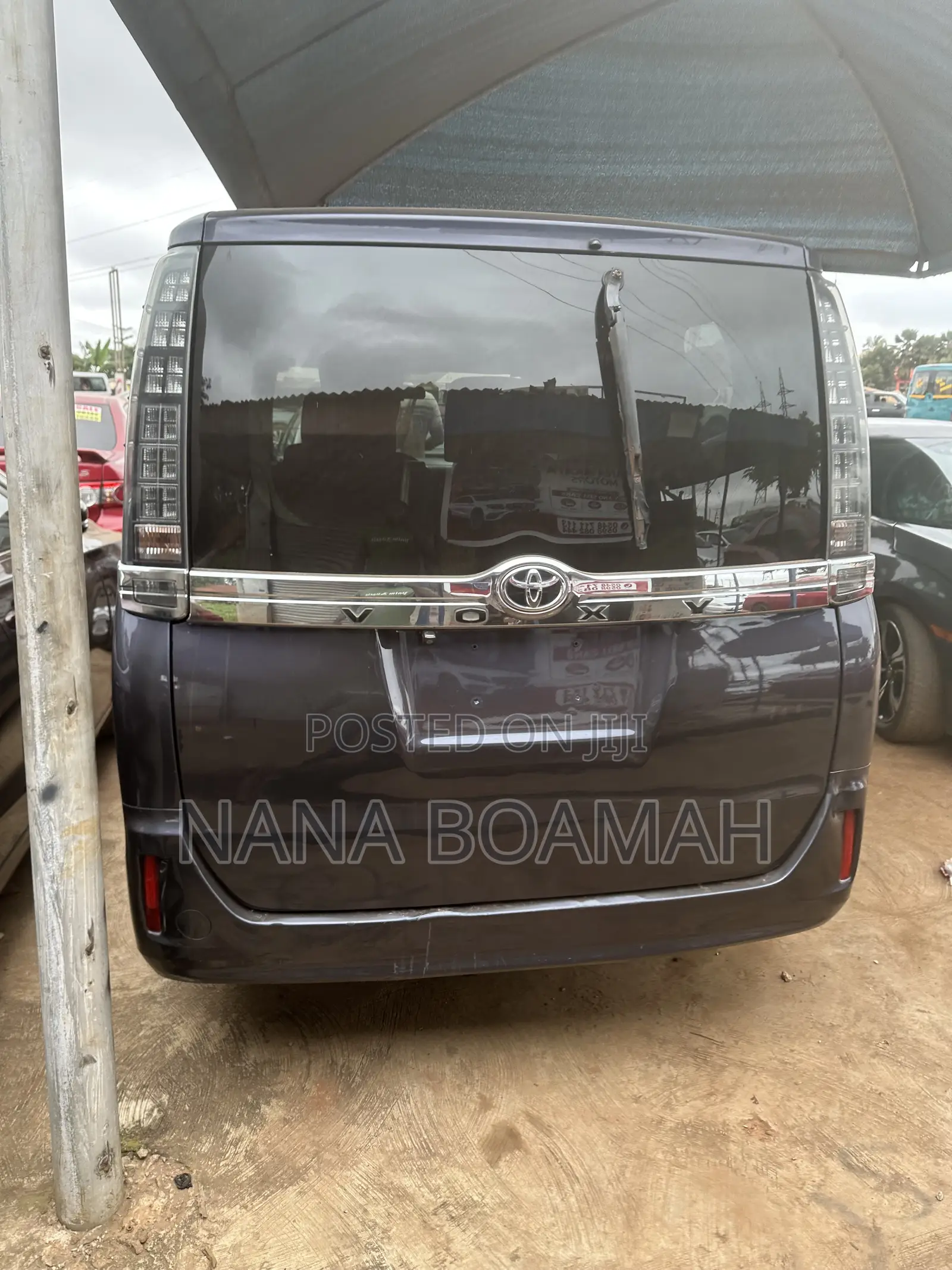 Toyota Voxy 2016 Gray
