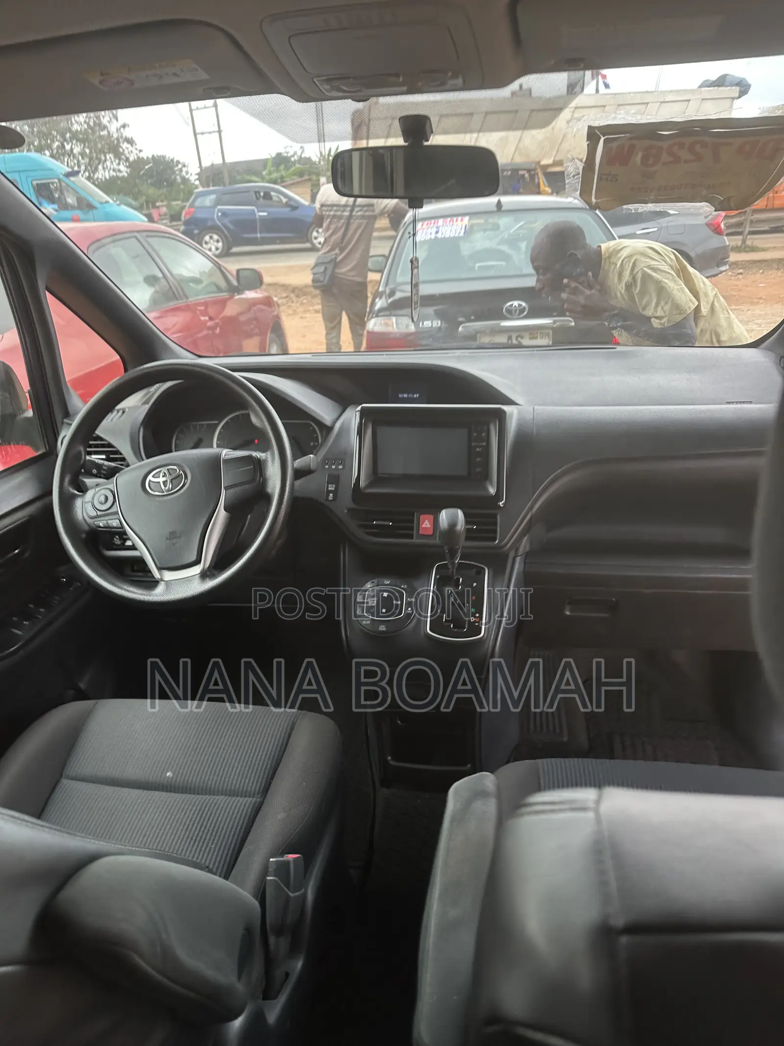 Toyota Voxy 2016 Gray
