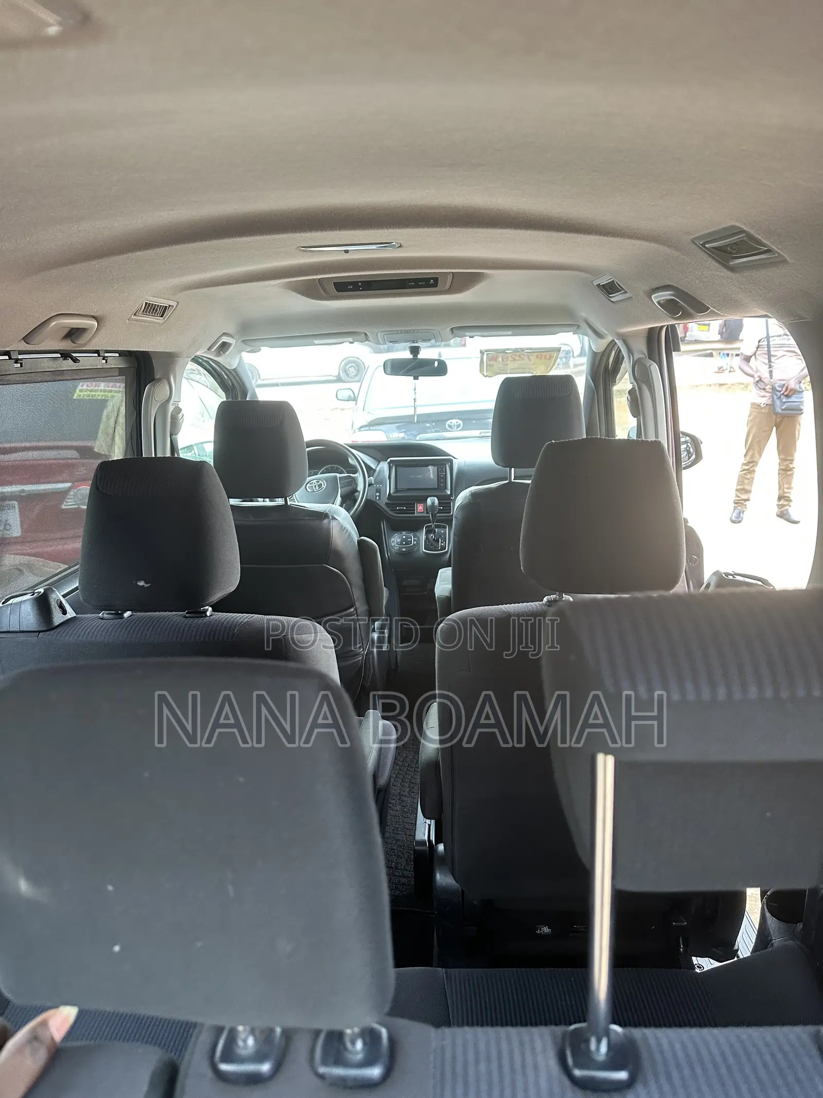 Toyota Voxy 2016 Gray