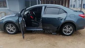 Toyota Corolla Altis 2018 Gray