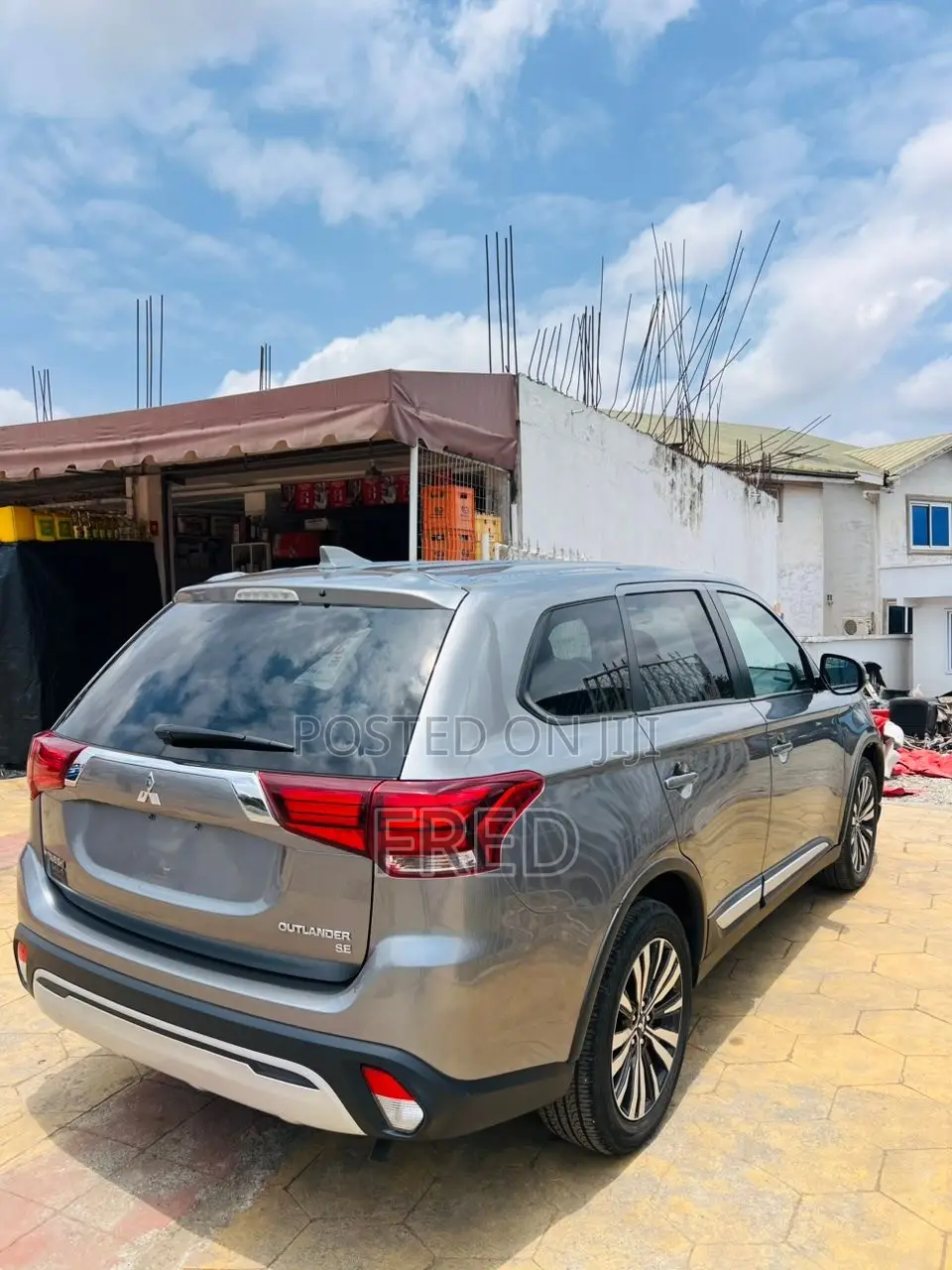 Mitsubishi Outlander SE FWD 2019 Gray