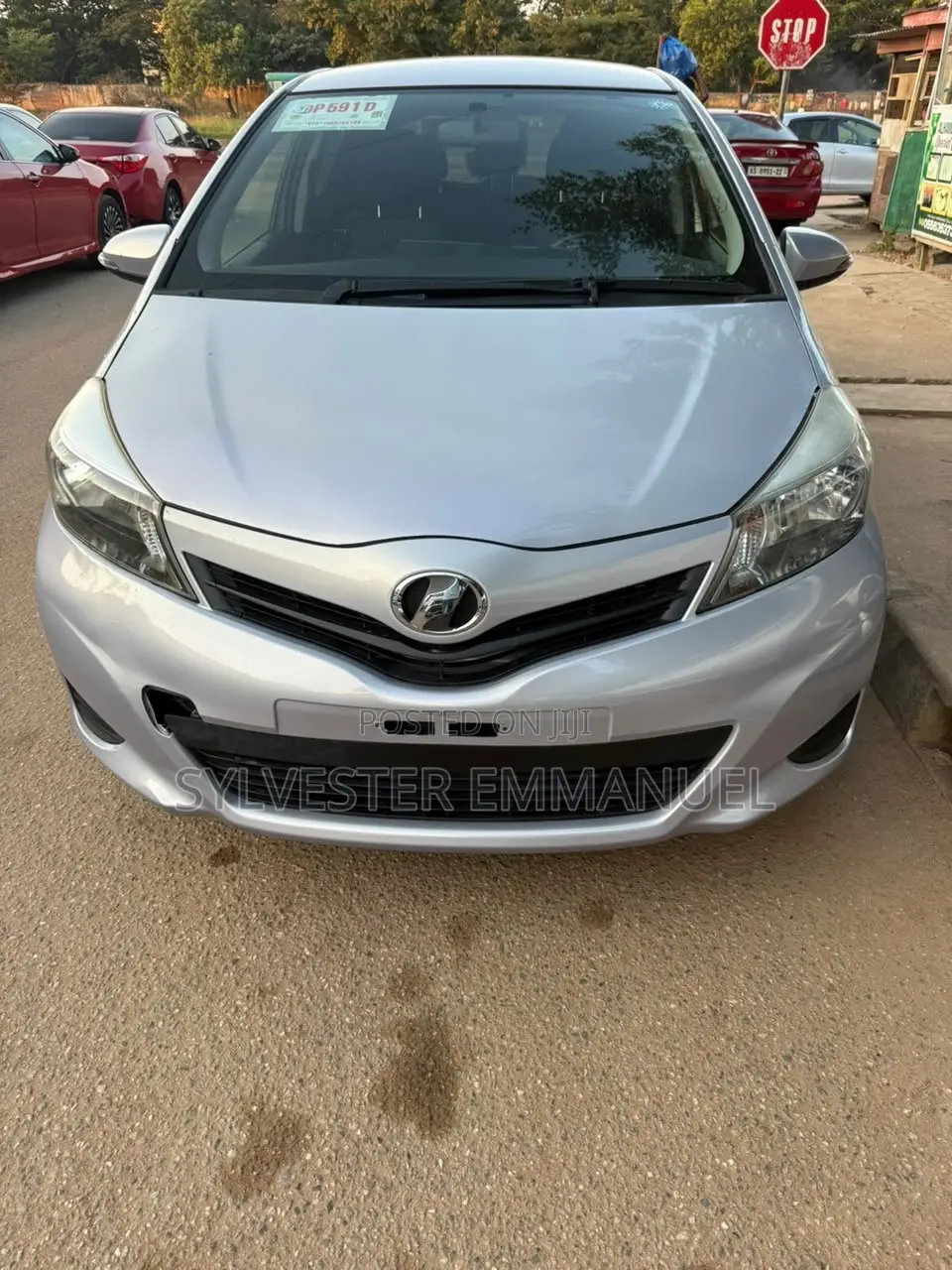 Toyota Vitz 1.3 AWD 5dr 2013 Silver