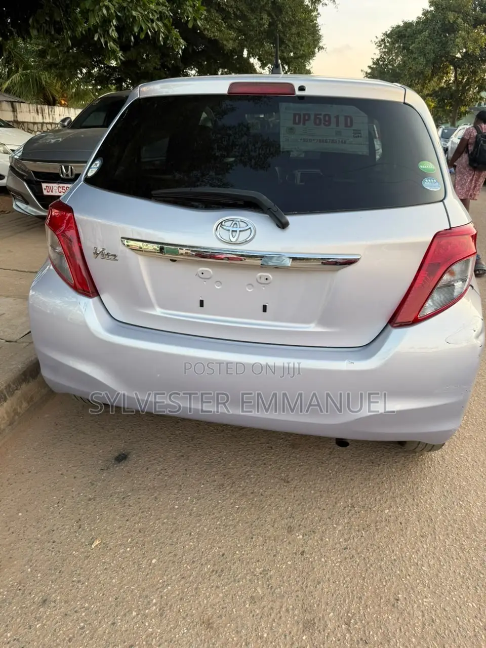 Toyota Vitz 1.3 AWD 5dr 2013 Silver