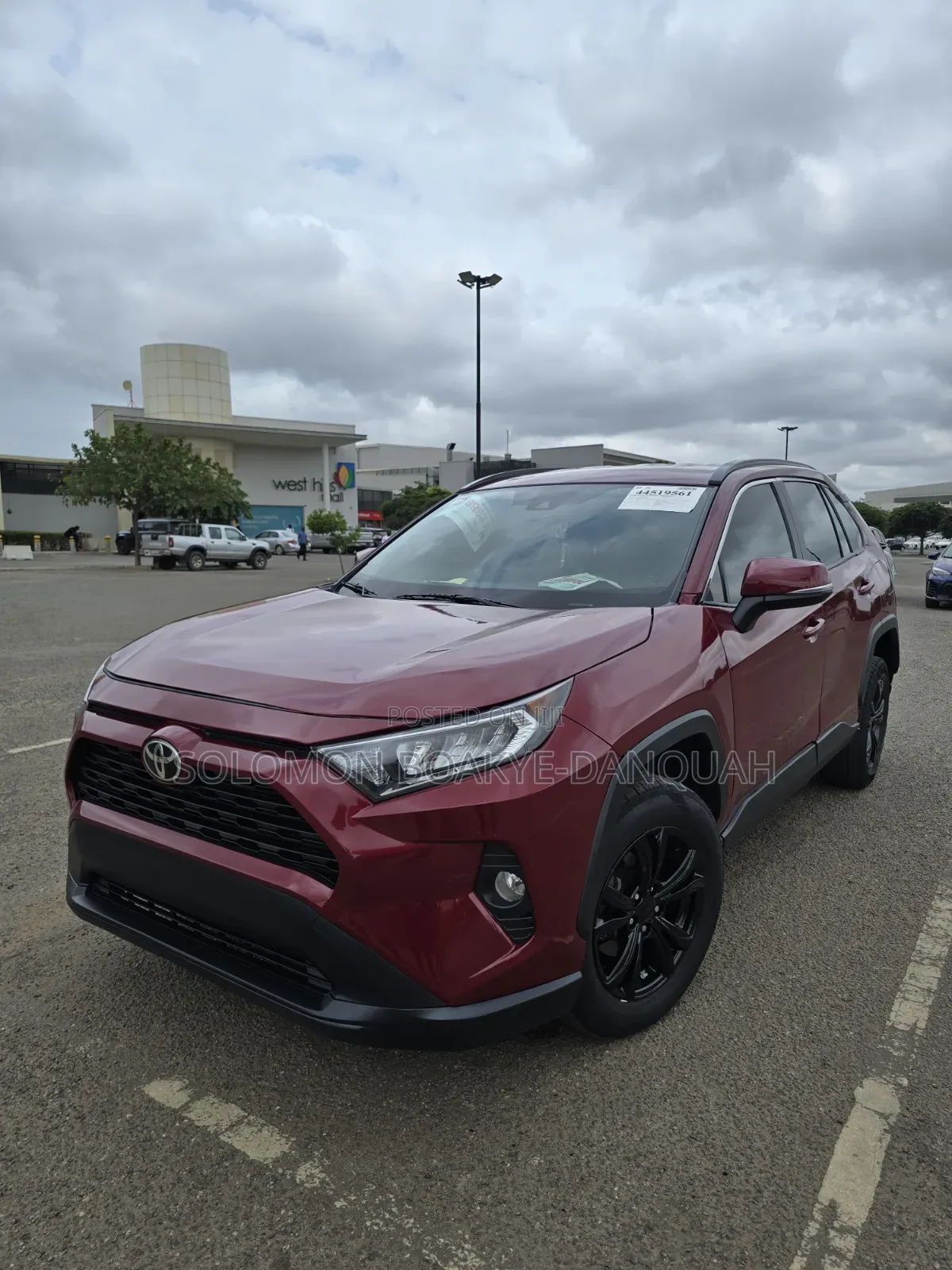 Toyota RAV4 LE FWD 2020