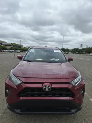 Toyota RAV4 LE FWD 2020