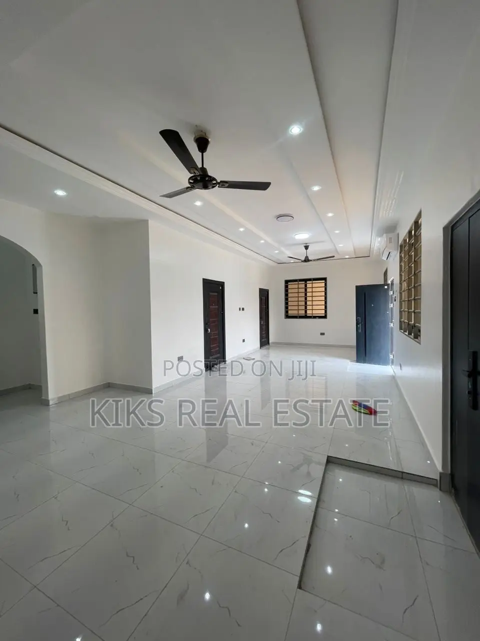 3bdrm Apartment in Kfc, Spintex for rent