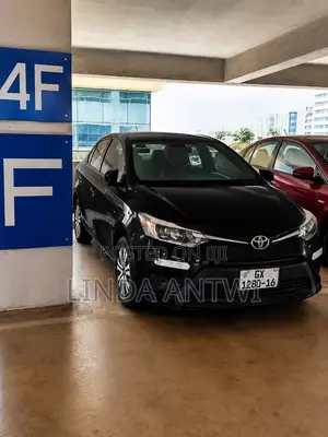 Toyota Yaris 2014 Black