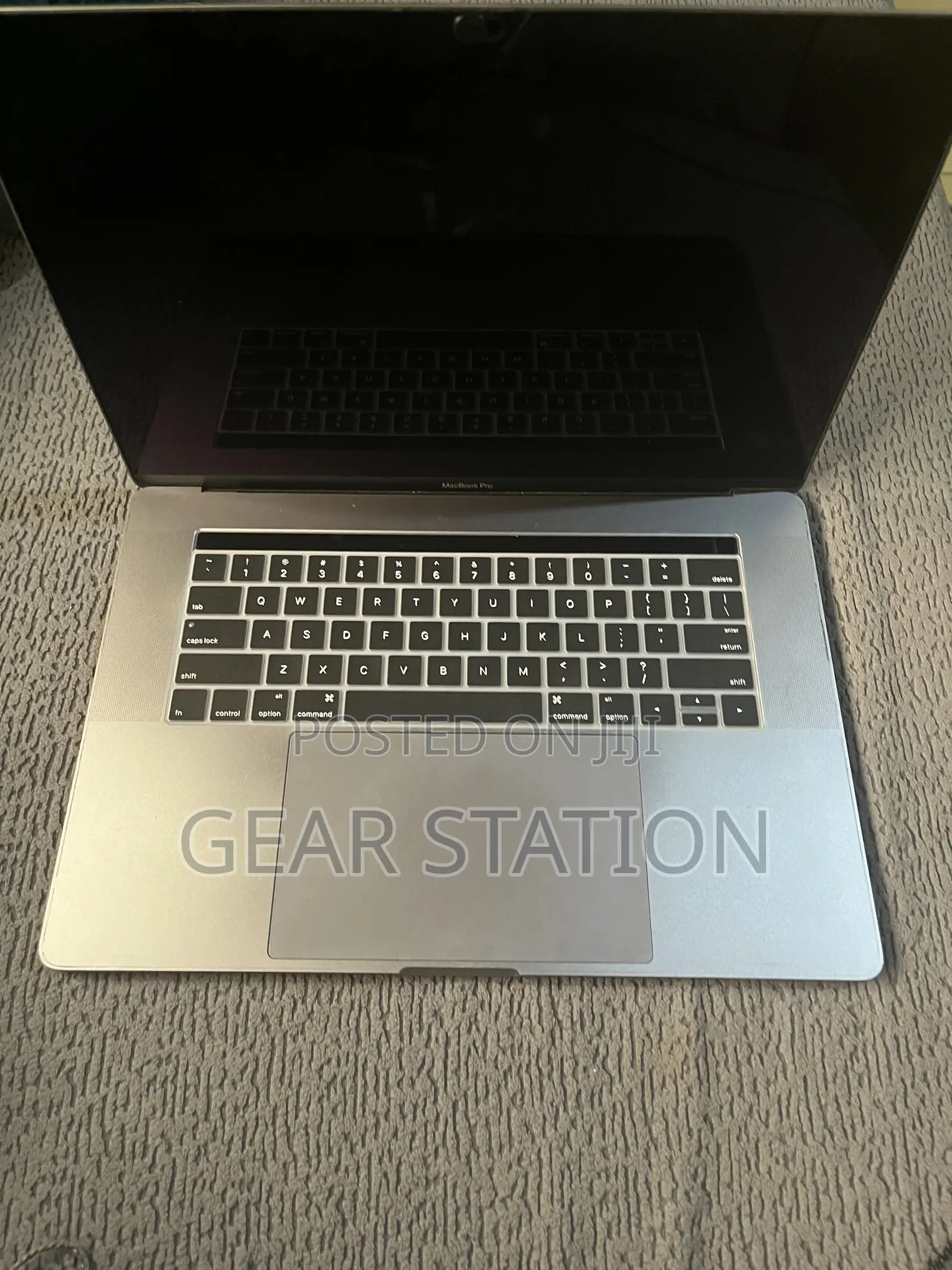 Laptop Apple MacBook 2018 16GB Intel Core i7 SSD 512GB