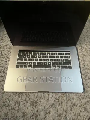 Laptop Apple MacBook 2018 16GB Intel Core i7 SSD 512GB