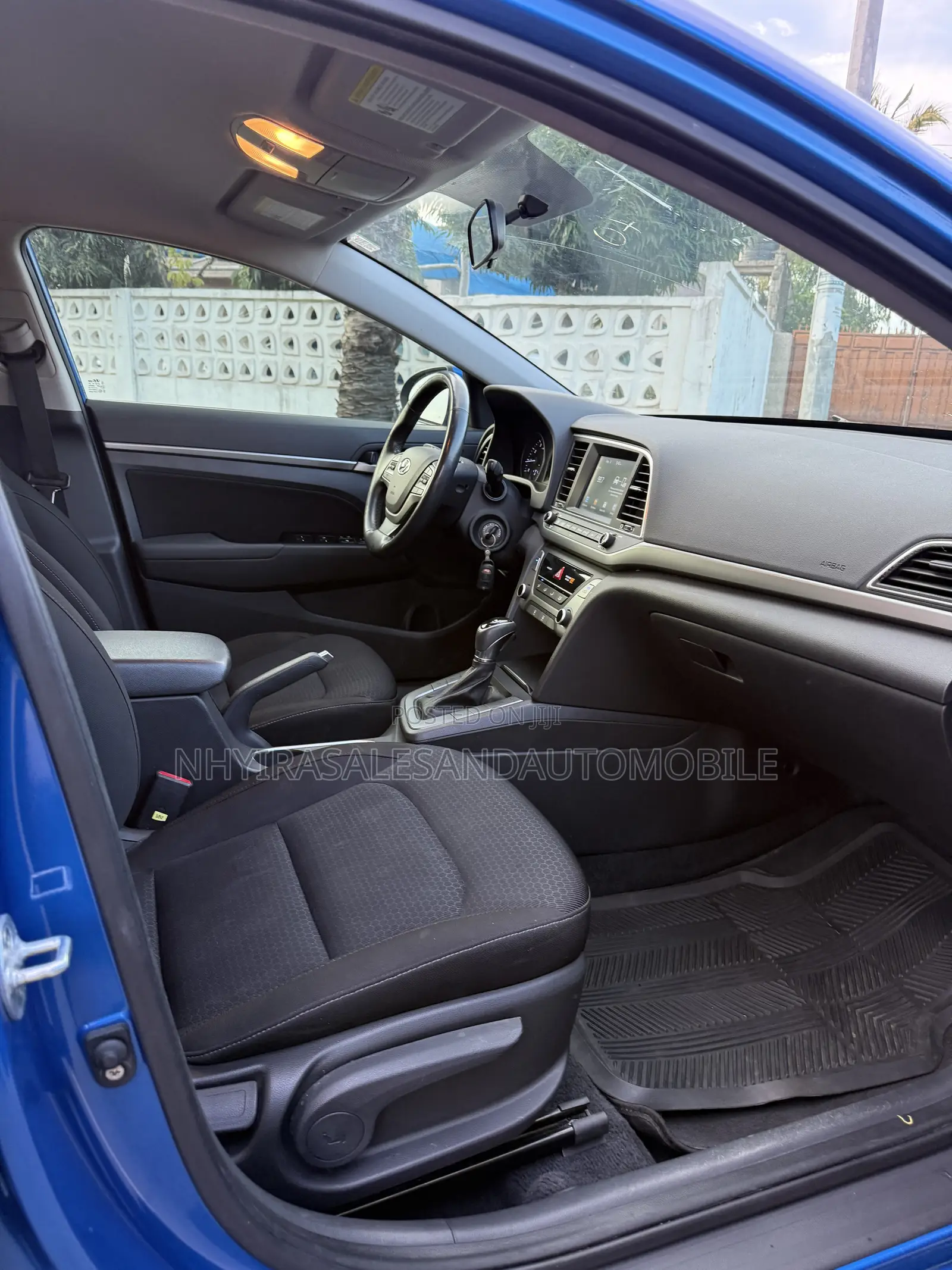 Hyundai Elantra 2017 Blue
