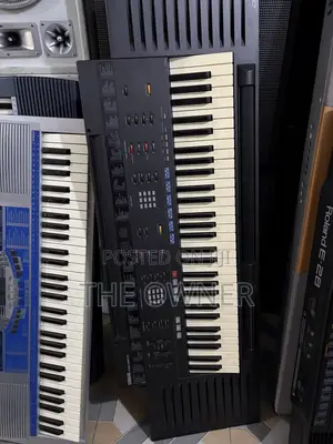 Yamaha PSR 2500