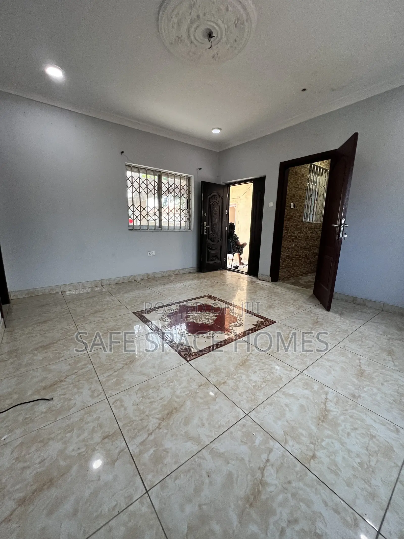 1bdrm Apartment in Tseaddo for rent