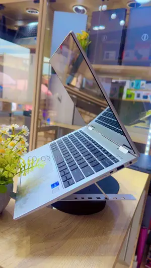 Laptop HP EliteBook 830 G9 16GB Intel Core i5 SSD 256GB