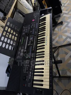 Yamaha PSR 1700