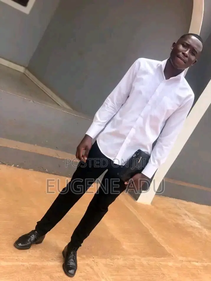 WASSCE Graduate Seeking Secretary / Front Desk Job