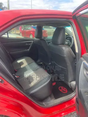 Toyota Corolla 2015 Red