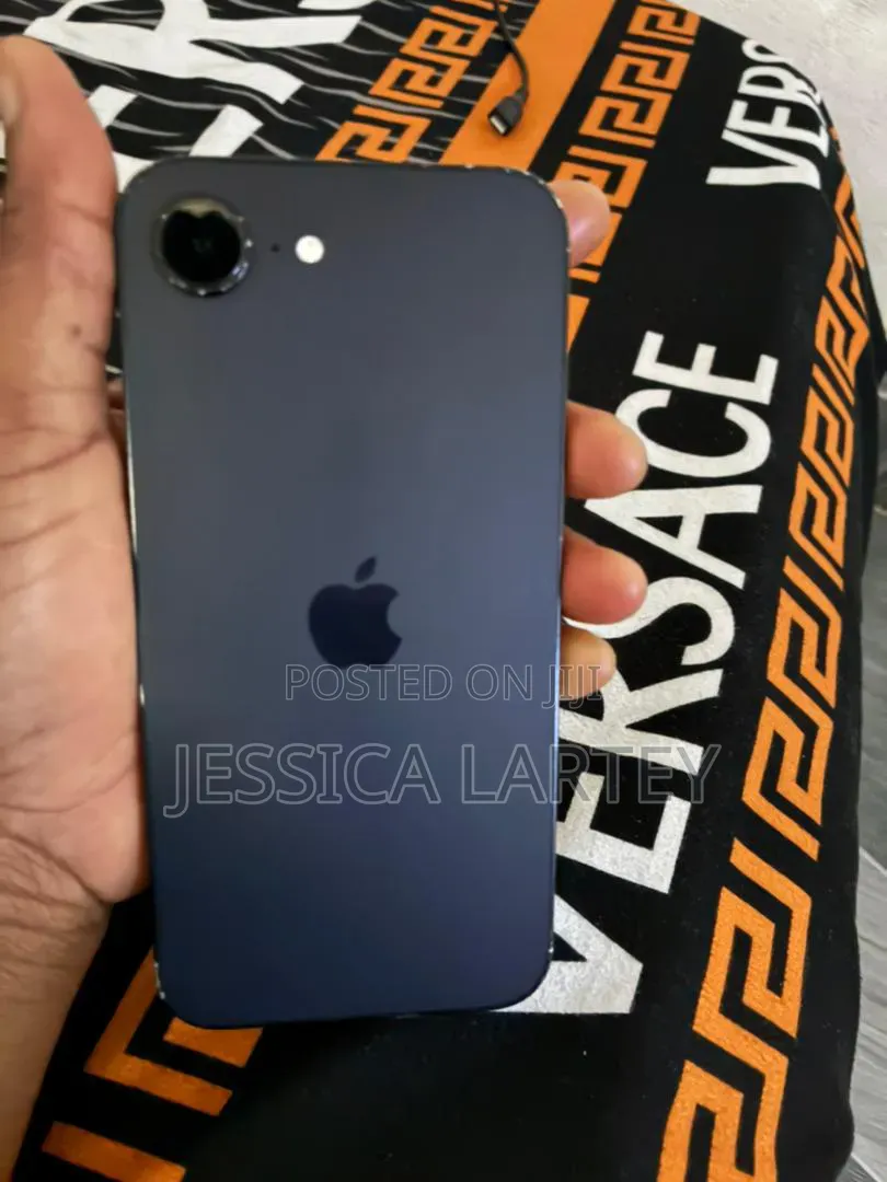 Apple iPhone 16e 128 GB Black