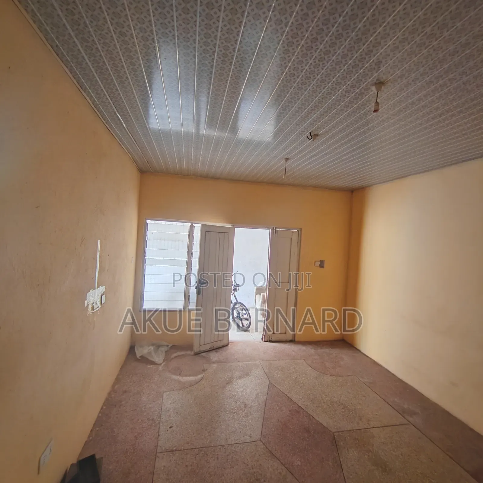 Furnished 2bdrm Room & Parlour in Mccarthy for rent
