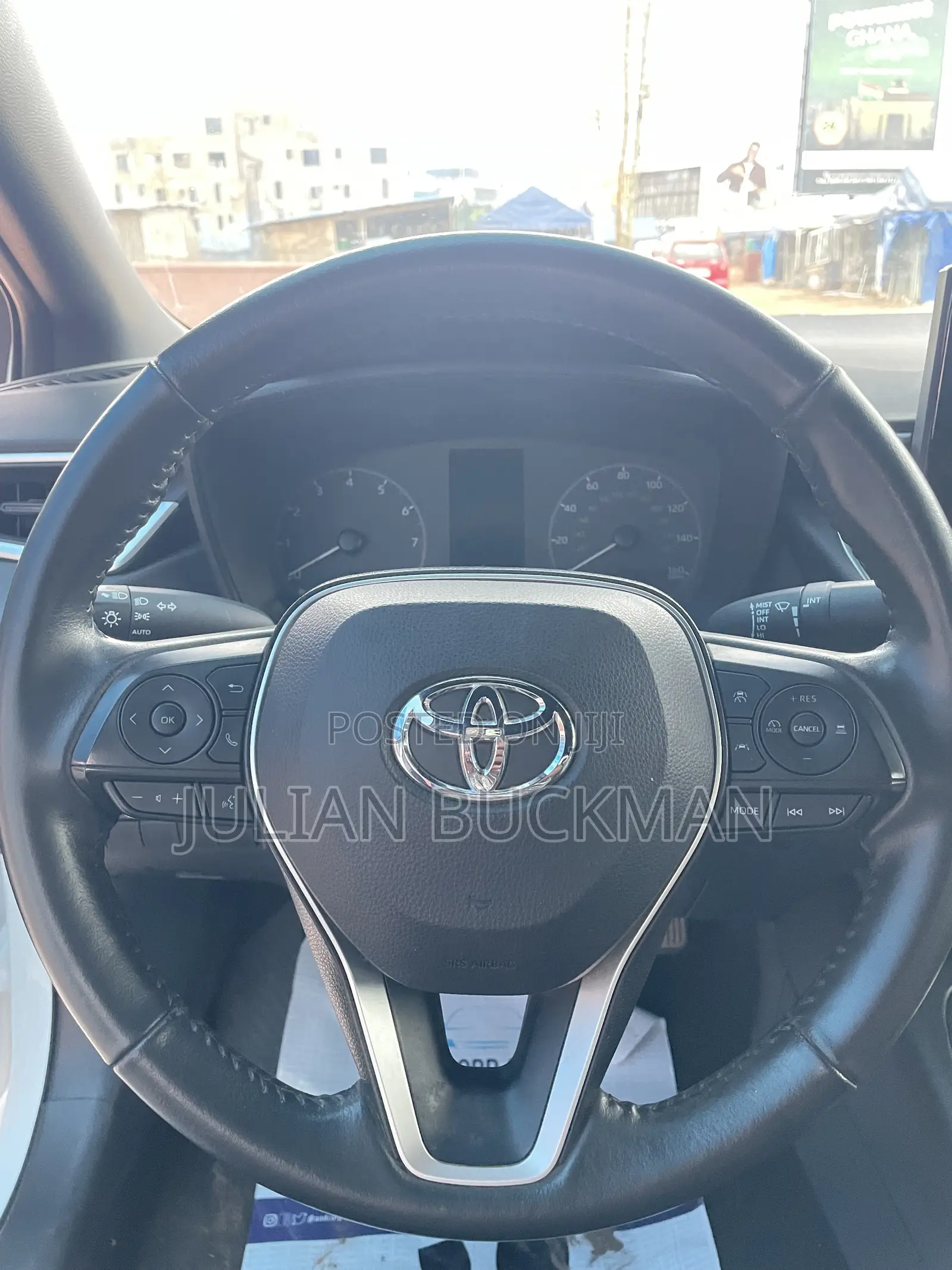 Toyota Corolla SE 2023 White