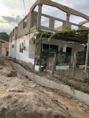 8bdrm House in Lekma, Teshie for rent