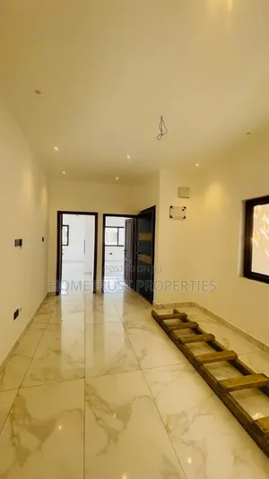 4bdrm Duplex in Ablekuma Canada, Pentecost for sale