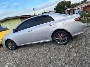 Toyota Corolla LE 4dr Sedan (1.8L 4cyl 4A) 2010 Silver