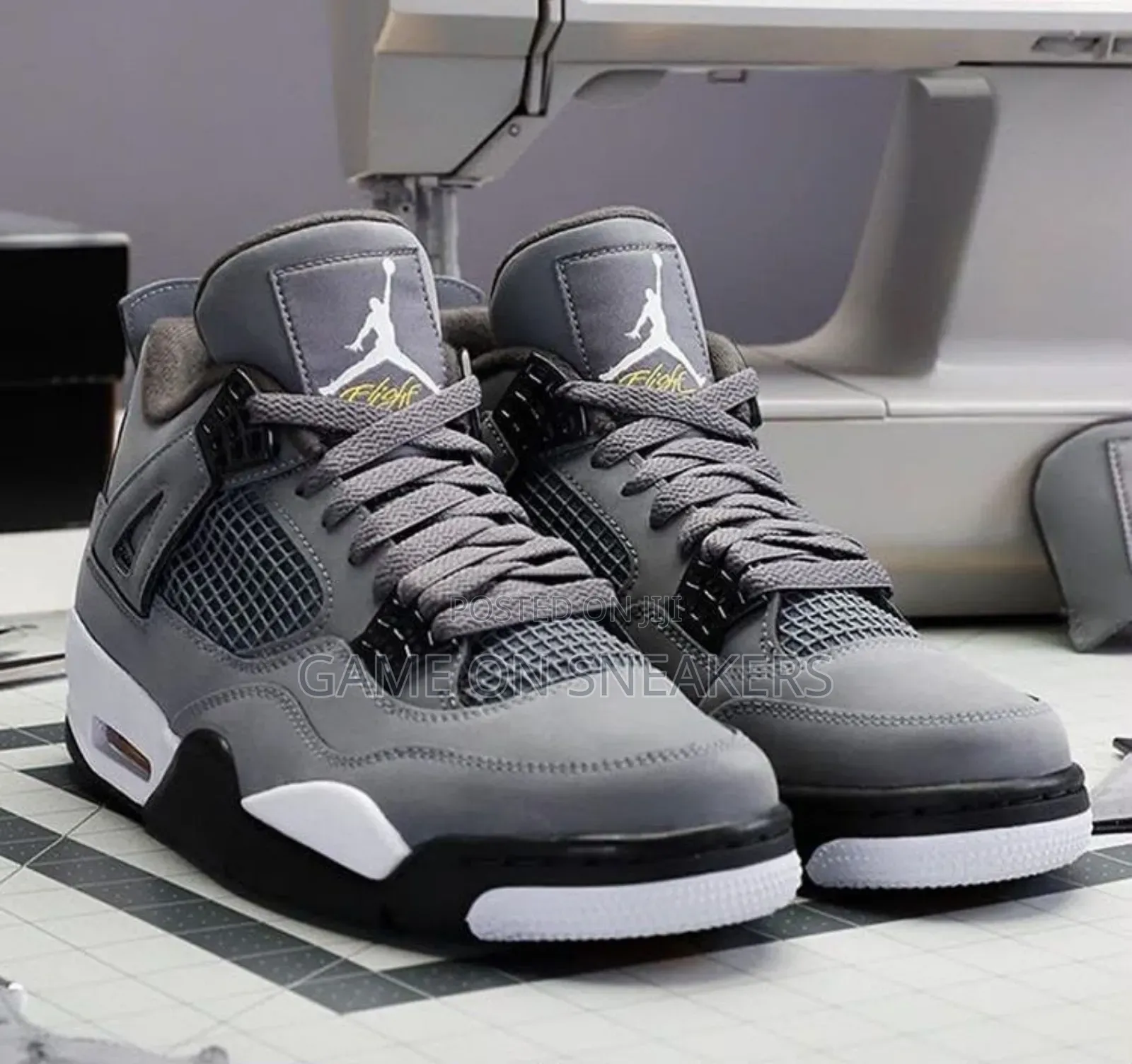 Air Jordan 4 Retro Cool Grey