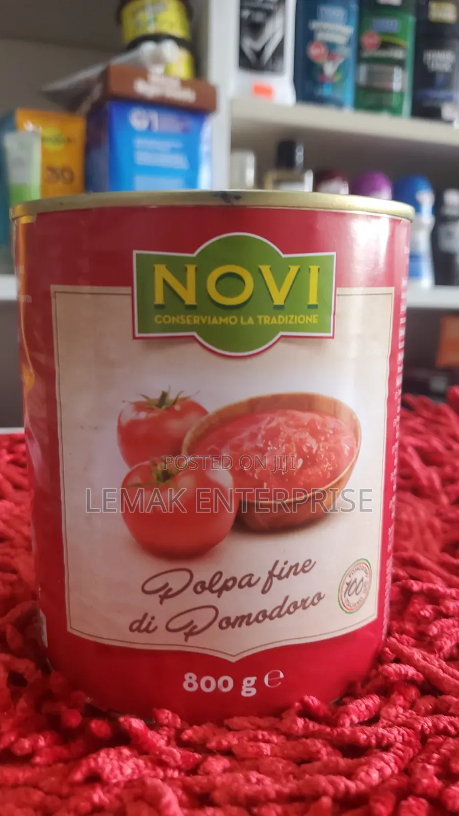 Novi Conserviamola Tradizione Finely Chopped Tomatoes