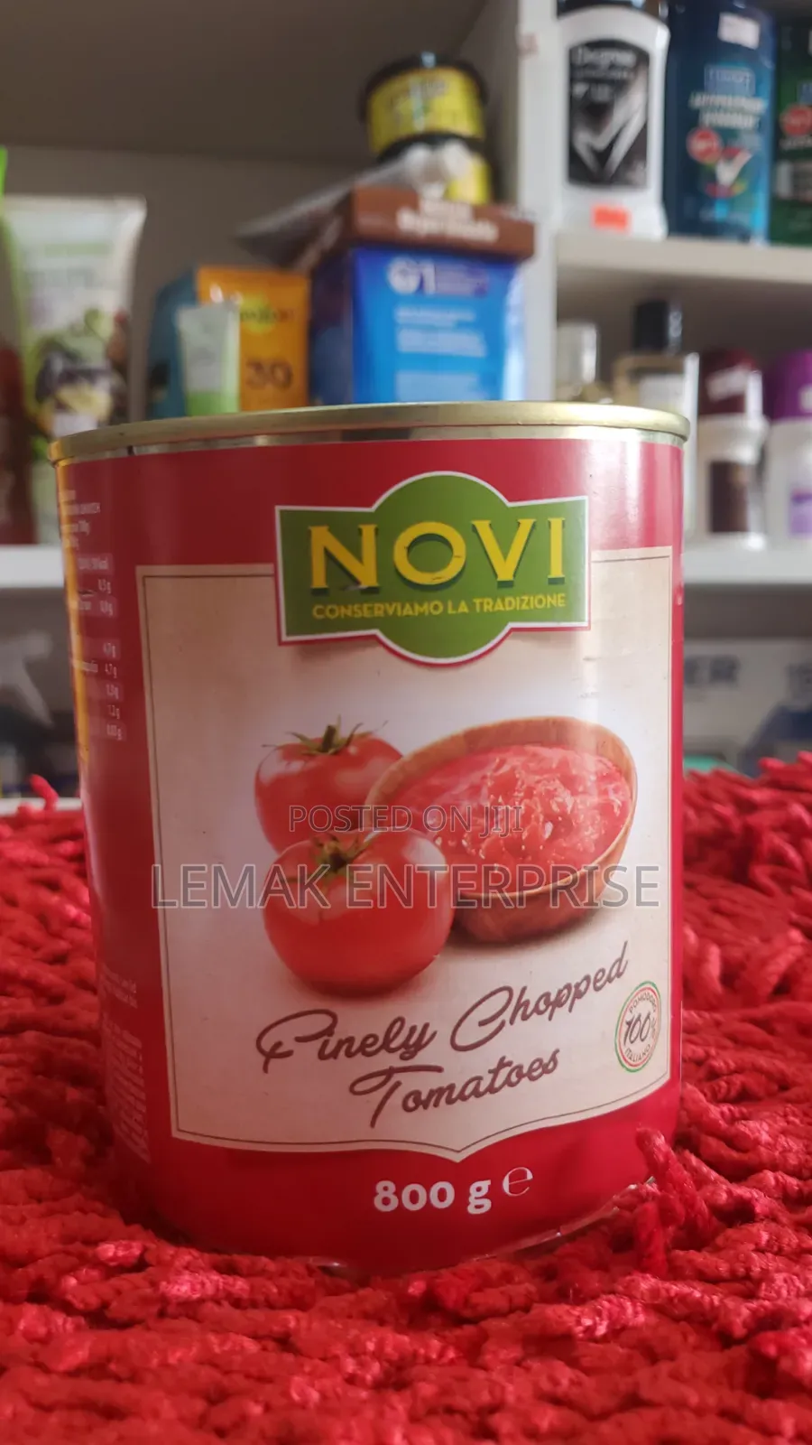 Novi Conserviamola Tradizione Finely Chopped Tomatoes