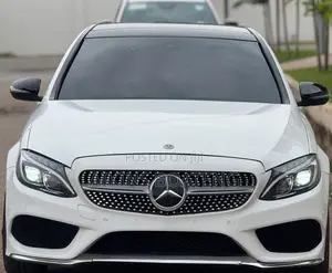Mercedes-Benz C300 2018 White