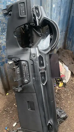 Mazda cX5 2018 or Toyota I a Dashboard Board Original Left Hand