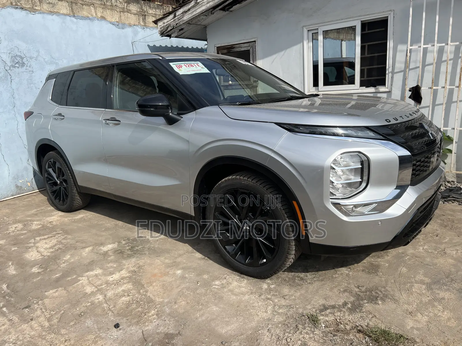 Mitsubishi Outlander SE 2022 Silver