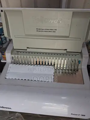 Fellowes Pulsare 300 Perforator