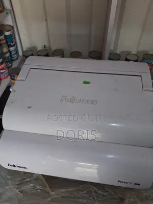 Fellowes Pulsare 300 Perforator