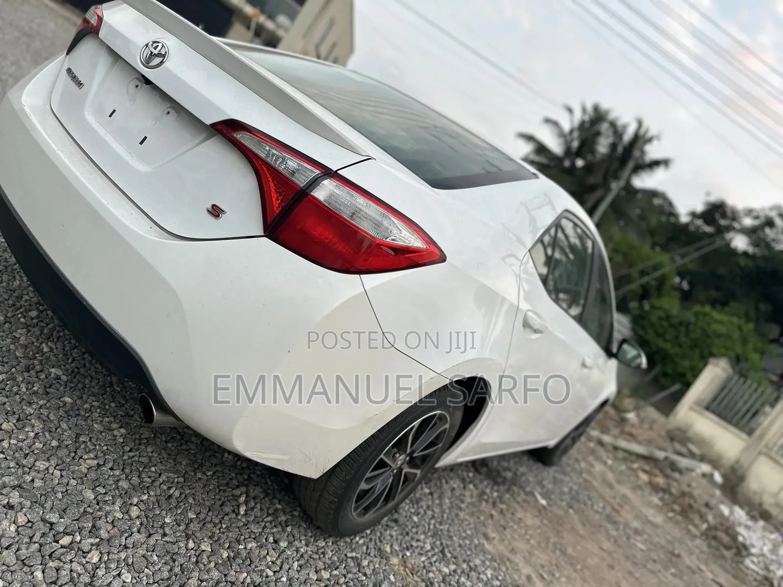 Toyota Corolla S 4dr Sedan (1.8L 4cyl CVT) 2015 White