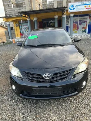 Toyota Corolla LE 4dr Sedan (1.8L 4cyl 4A) 2013 Black