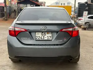 Toyota Corolla 2016 Gray