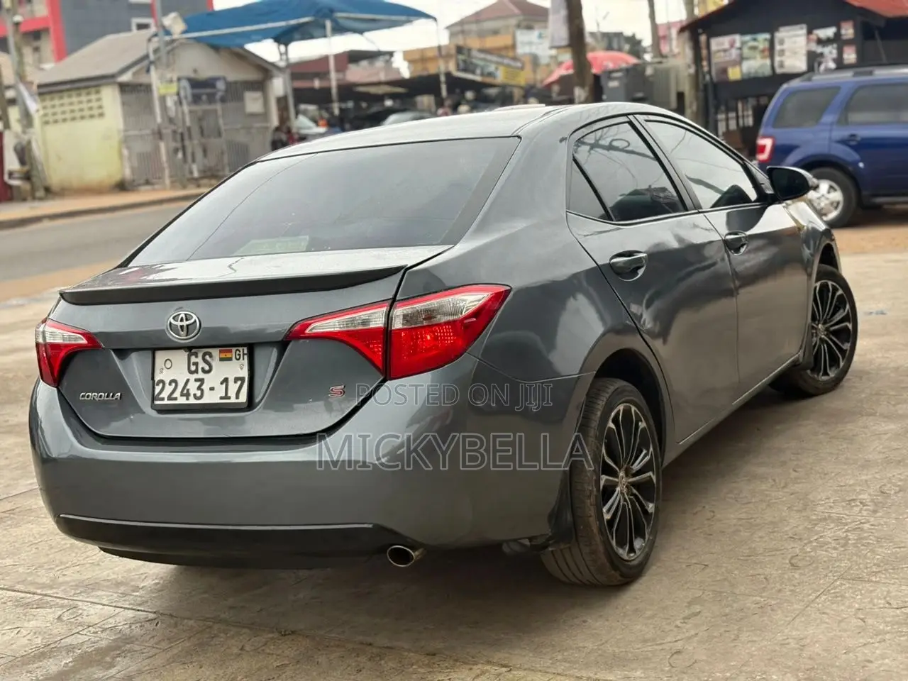 Toyota Corolla 2016 Gray