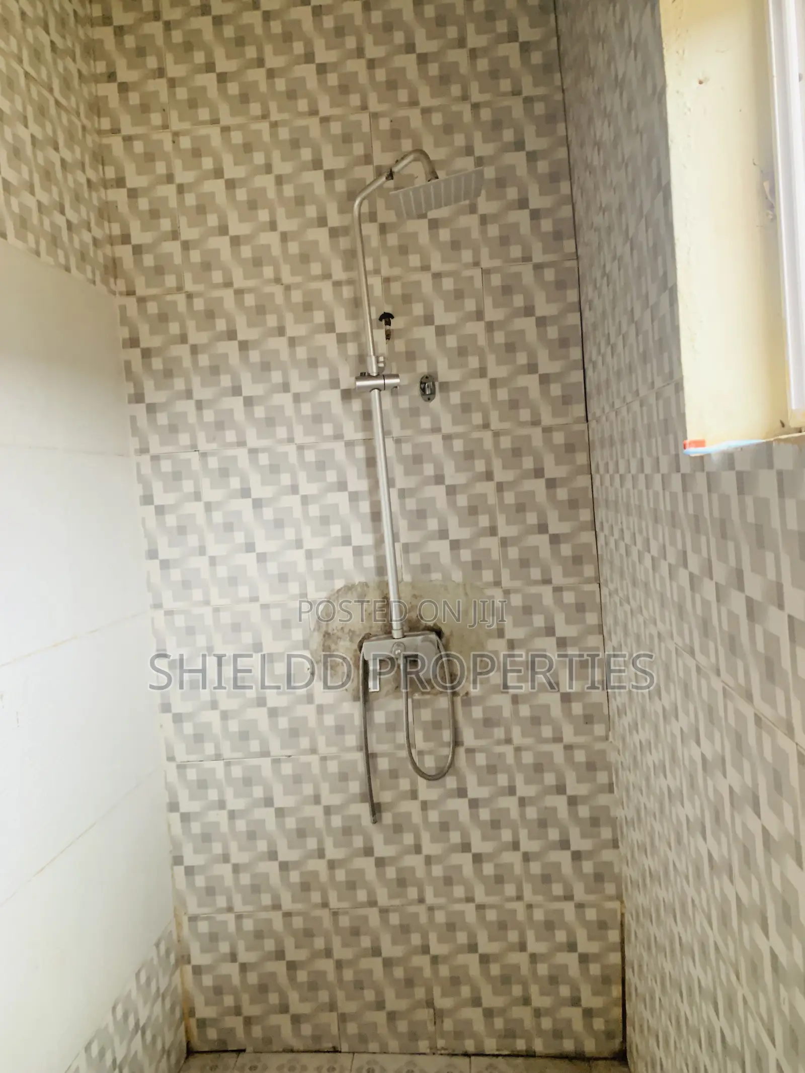 1bdrm Apartment in Chamber And Hall, New Legon for rent