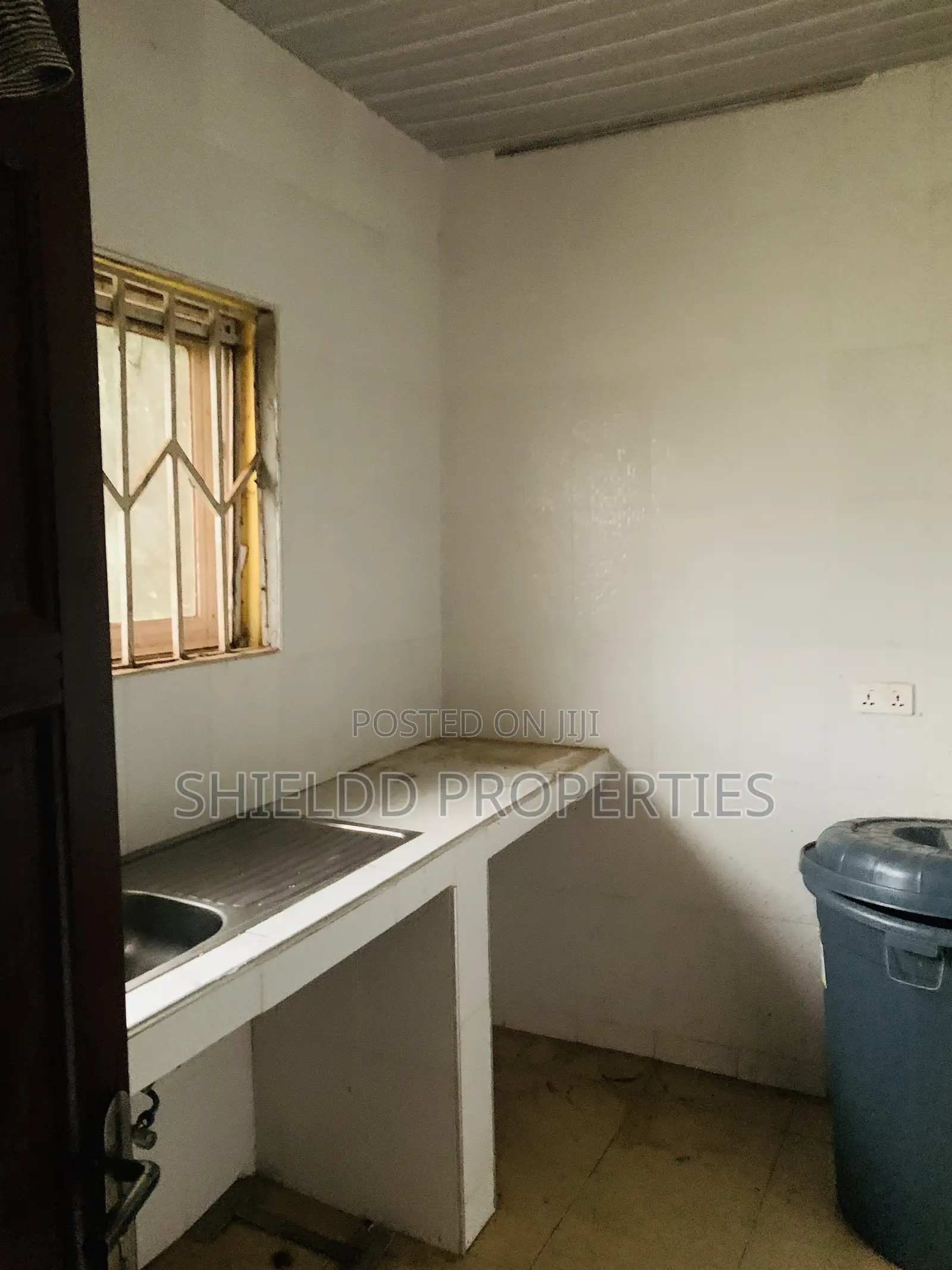 1bdrm Apartment in Chamber And Hall, New Legon for rent
