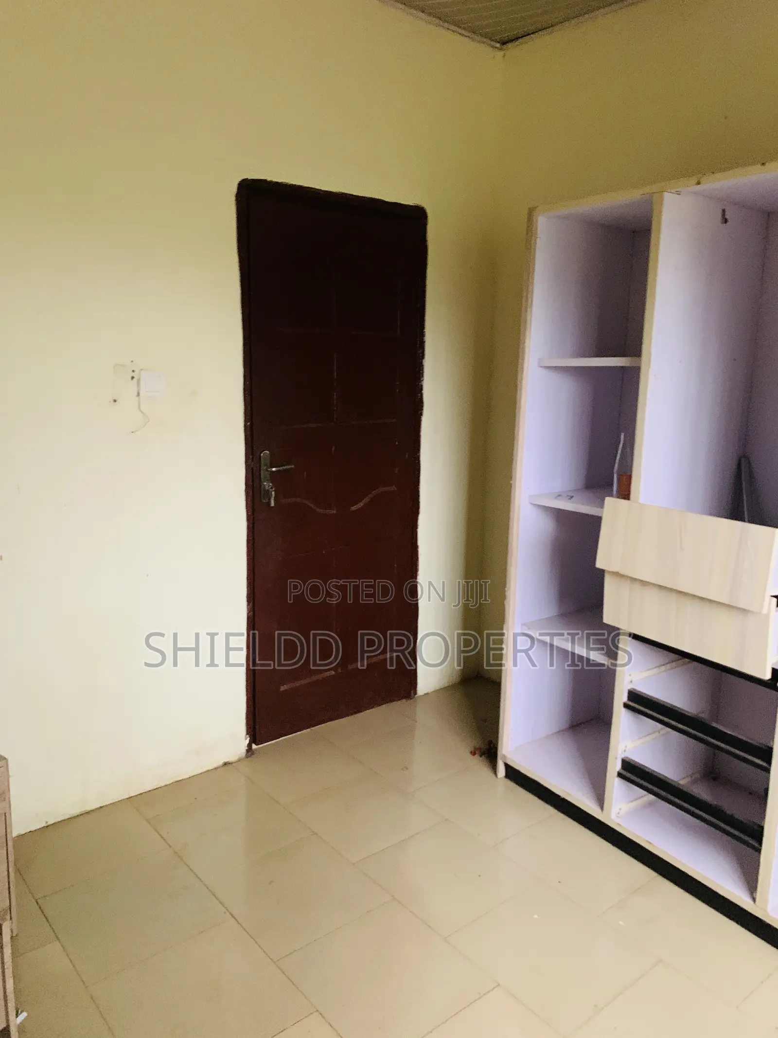 1bdrm Apartment in Chamber And Hall, New Legon for rent