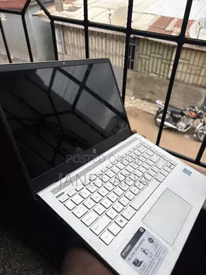 Laptop HP Pavilion 15 8GB Intel Core i3 HDD 1T