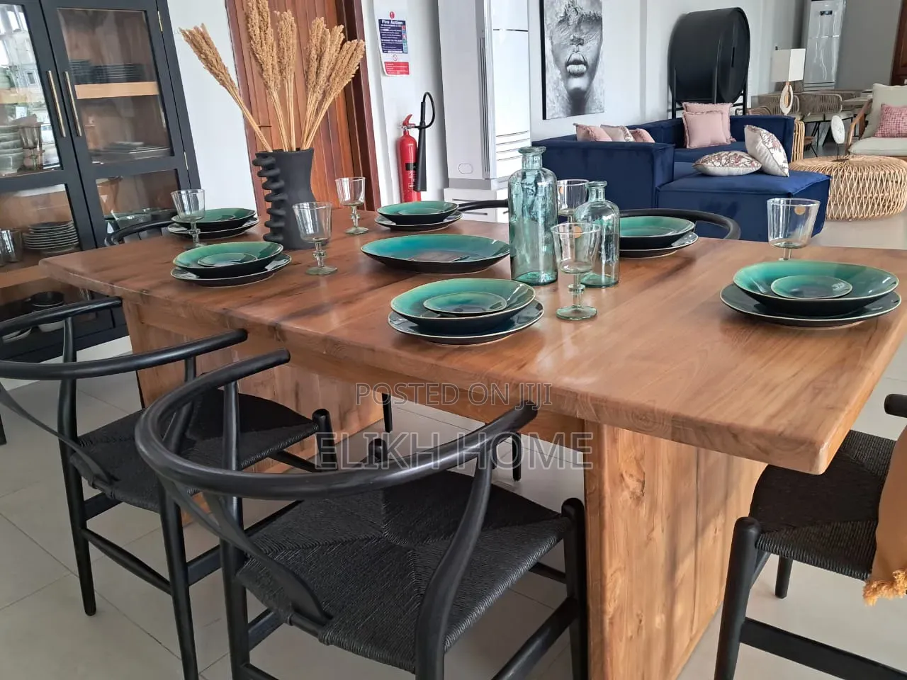 Teakwood Dining Table for 6 Seaters