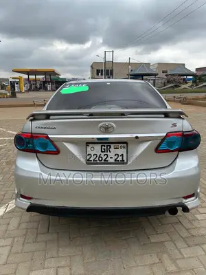 Toyota Corolla S 4dr Sedan (1.8L 4cyl 4A) 2013 Silver