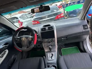 Toyota Corolla S 4dr Sedan (1.8L 4cyl 4A) 2013 Silver