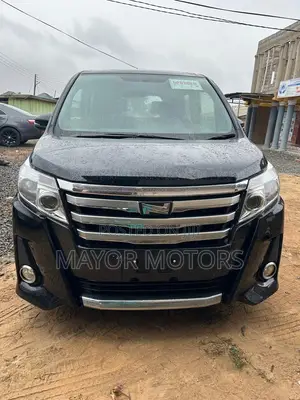 Toyota Noah 2.0 FWD (8 Seater) 2016 Black