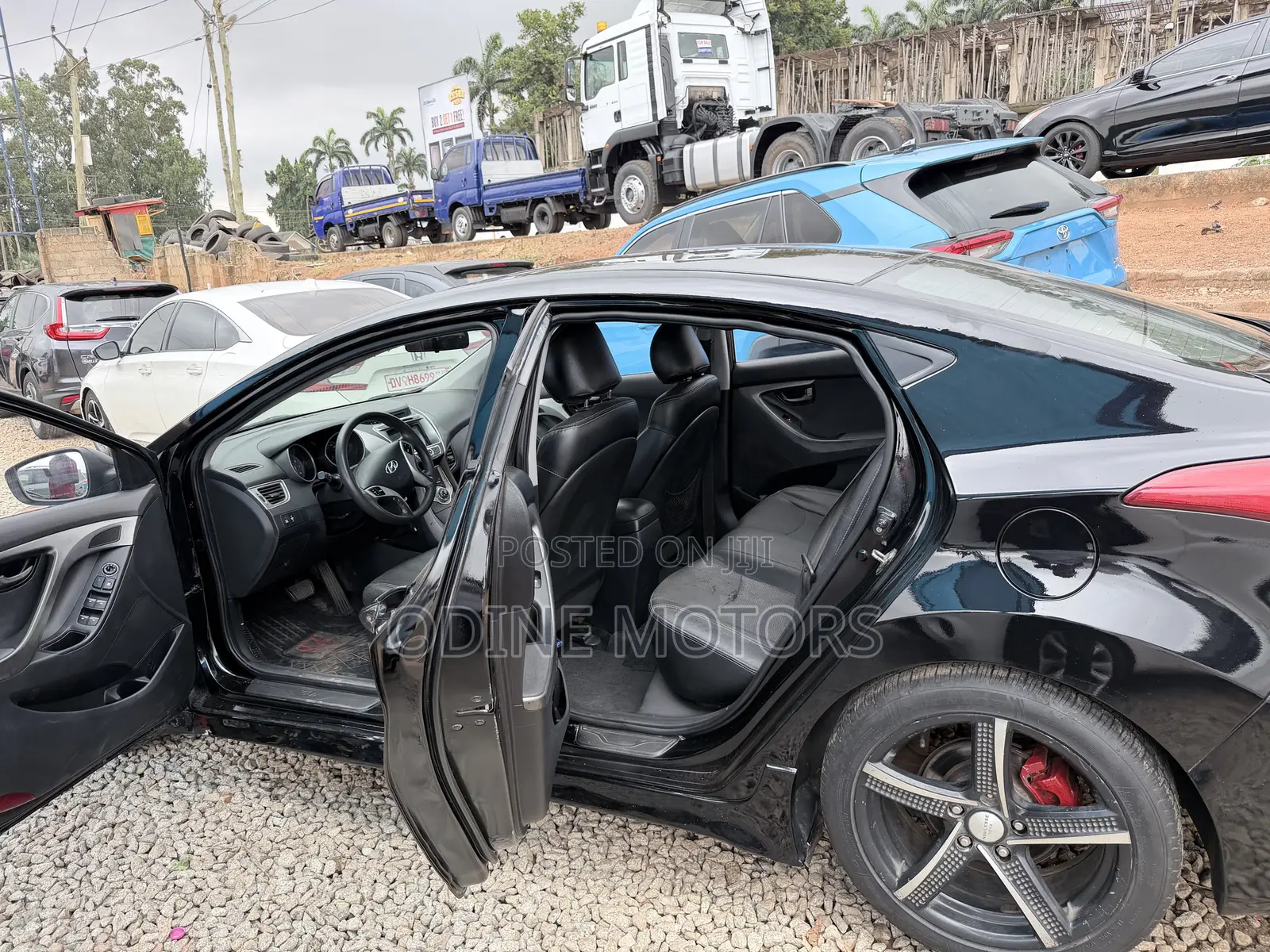 Hyundai Avante 2013 Black