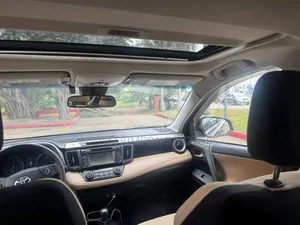 Toyota RAV4 2017