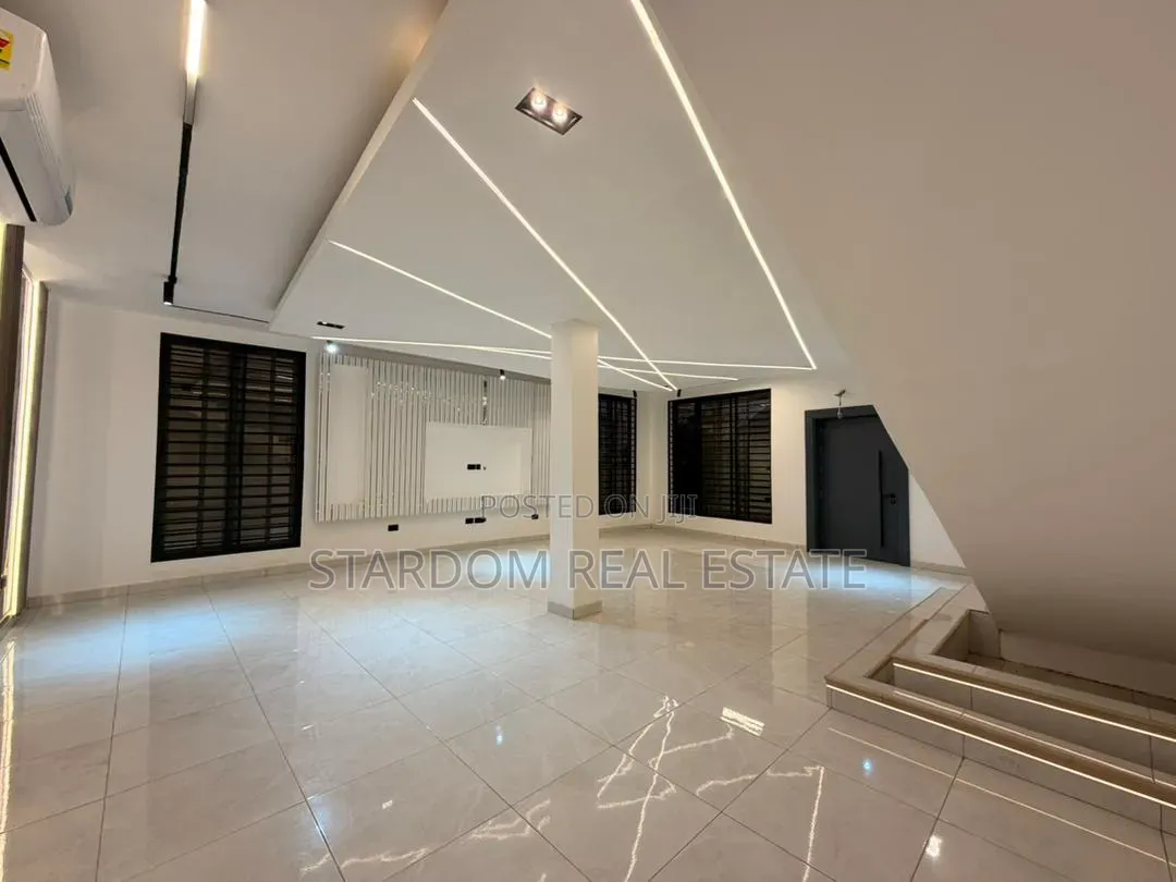 4bdrm Duplex in West Trassaco, Ability for sale